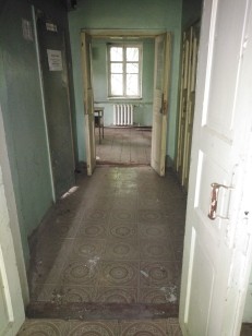 Довгострокова оренда! Дніпропетровська обл., Новомосковський р-н, с. Вільне, вул. Перемоги, 27. Оренда – одноповерхова будівля площею 62,90 кв.м (В).