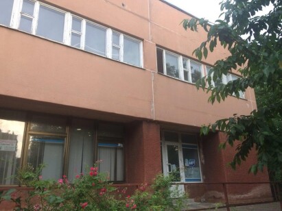 Львівська обл., м. Львів, вул. Берестяна, 2. Оренда – приміщення  1-го поверху площею 121,60 кв.м. (В)