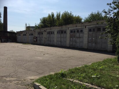 Сумська обл., м. Суми, вул. Нижньосироватська, 64;   Оренда – приміщення складу площею 42,6 кв. м. (В)