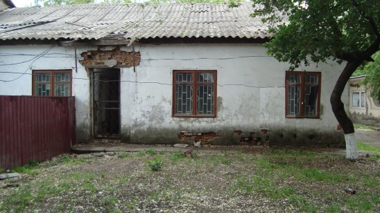 Одеська обл., м. Болград, вул. Інзовська, буд.№189. Оренда – приміщення 1-но поверхової будівлі площею 31,70 кв.м. (В)