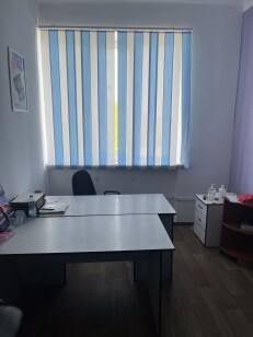 Рівненська обл., Дубенський р-н. смт. Демидівка, вул. Миру,28 Оренда – приміщення 2 поверху площею 10,60 м. кв. (В)