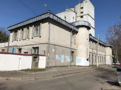 Рівненська обл., м. Рівне, вул. Міцкевича, 2. Оренда – приміщення 2-го поверху 