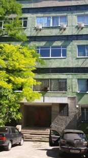 Дніпропетровська обл., м. Дніпро, вул.Богдана Хмельницького, 28а. Оренда – приміщення  2-го  поверху площею 17,90 кв.м.(В)