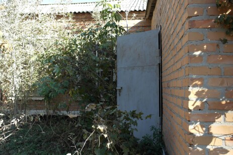 Сумська обл., Конотопський р-н, с. Михайло - Ганнівка, вул. Садова, буд. 3;   Оренда – нежитлове приміщення площею 24,5 кв.м. (В)