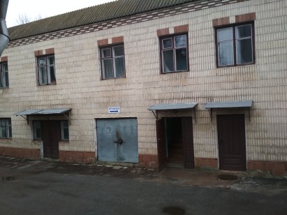 Сумська обл., м. Лебедин, вул. Героїв Майдану, 23. Оренда – будівля дво- поверхова, площею 202,1 кв. м. (П)