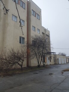 м. Київ, вул. Архітектора Вербицького, 3 (Дарницький р-н). Оренда – Приміщення 1-го поверху, площею 215,20 м.кв. (В) 