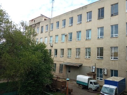 ДОВГОСТРОКОВА ОРЕНДА! Закарпатська обл., м. Ужгород, пл. Кирила та Мефодія, 4. Оренда – приміщення 4-го поверху площею 647,7 кв.м. (В)