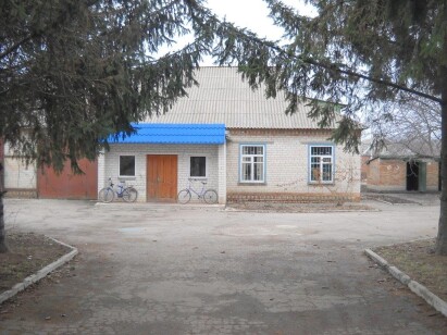 Кіровоградська обл., м. Долинська, вул. Волохінська, 1А. Оренда – комплекс будівель площею 275,50 кв.м.(В)