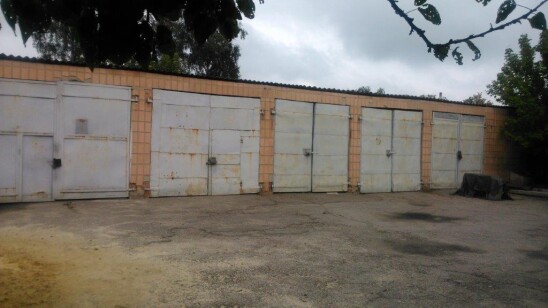 Сумська обл., м. Охтирка, вул. Пушкіна, буд. 26. Оренда – виробничі приміщення (гаражі) площею 159,00 кв. м. (В)