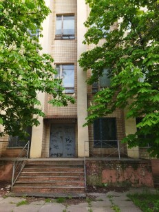 ДОВГОСТРОКОВА ОРЕНДА! Дніпропетровська обл., м. Кривий Ріг, вул. Покровська, 29А. Оренда – приміщення 3-го поверху загальною площею 504,20 кв.м (прим. №404- 406) (В)