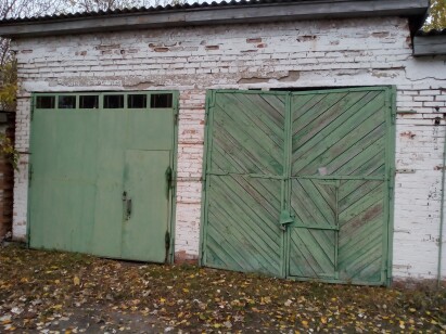 Полтавська обл., Полтавський р-н, с. Велика Рублівка, вул. Центральна, буд.24. Оренда – Гаражі площею 48,00 кв.м. (В)