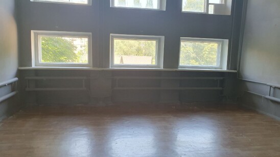 Дніпропетровська обл., м. Дніпро, вул. Героїв, 14. Оренда – приміщення 2-го поверху площею 33,70 кв.м. (В)