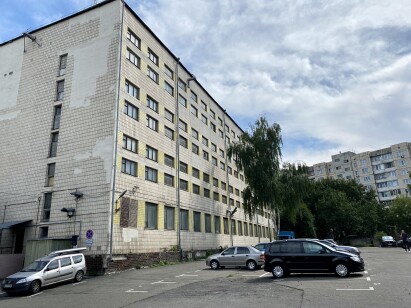 ДОВГОСТРОКОВА ОРЕНДА !м. Київ, вул. Макіївська, 3.    Оренда – приміщення 4-го поверху площею 891,70 кв.м. (П)