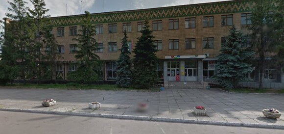 Полтавська обл., Кременчуцький р-н, м. Горішні Плавні, вулиця Миру, 18. Оренда – приміщення 2-го поверху площею 11,80 кв.м. (В)