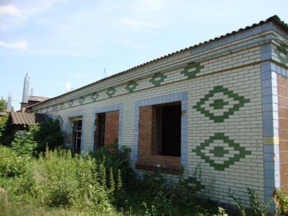 Сумська обл., смт. Недригайлів, вул. Шевченка, буд. 62;   Оренда – нежитлове приміщення площею 140,9 кв.м. (В) 