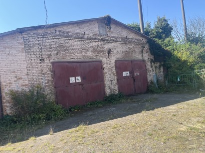 Рівненська обл. Рівненський р-н. смт. Гоща, вул. Незалежності, 37. Оренда – приміщення гаража площею 81,00 кв.м (В)