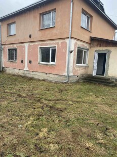 Івано-Франківська обл., Косівський р-н., смт. Яблунів, вул. Шевченка, 58. Оренда – приміщення 1-го поверху та складу, площею 74,10 кв.м. (В)