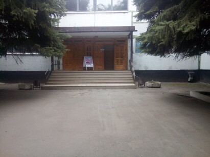 Харківська обл., м. Первомайський, мікрорайон 3, буд.1-А. Оренда – приміщення першого поверху, площею 145,2 кв.м. (В)