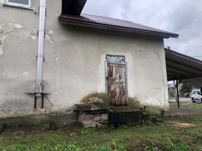 Львівська обл.,Стрийський р-н, с.Монастирець, вул.Центральна,7. Оренда – приміщення 1-го поверху площею 28,80 кв.м (В)