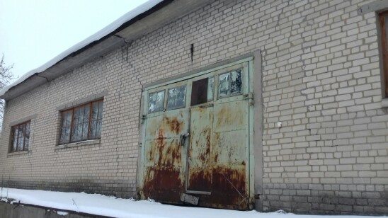 Дніпропетровська обл., м. Новомосковськ, вул. Північна, 5. Оренда – приміщення гаражу площею 359,80 кв.м. (П)