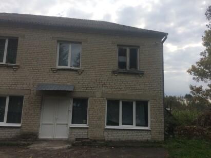 Львівська обл., с. Зубів Міст, вул. Широка, 23. Оренда – приміщення 2-го поверху площею 17,3 кв. м (В)