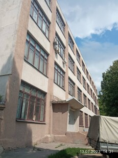 м.Харків, пр-т  Г. Сталінграду, 3;  Оренда – приміщення 1-го поверху площею 20,0 кв.м (П)