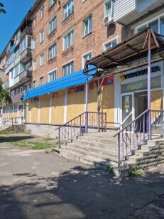 Сумська обл., м. Білопілля, вул. Старопутивльська, буд. 30. Оренда – приміщення 1-го поверху площею 167,00 кв.м. (В)