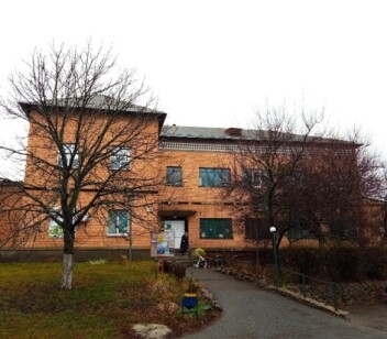 Полтавська обл., Миргородський р-н., смт. Велика Багачка, вул. Чекалових, 17. Оренда – Приміщення 1-го поверху, загальною площею 113,90 кв.м. (В)