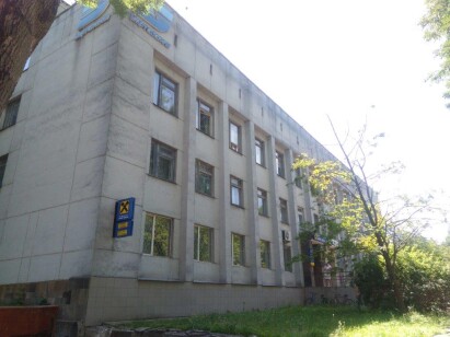 Чернігівська обл., м. Бахмач, вул. Соборності, 57. Оренда – приміщення 2 поверху площею 14,90 кв.м. (В)