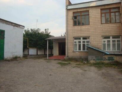 Вінницька обл., Вінницький р-н., м. Іллінці, вул. Соборна, 29. Оренда – Приміщення 1-го поверху площею 39,4 кв.м. (В)