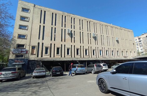 Одеська обл., м. Одеса, пров. Гвоздичний, 6. Оренда – приміщення складу загальною площею 73,70 кв.м (В)