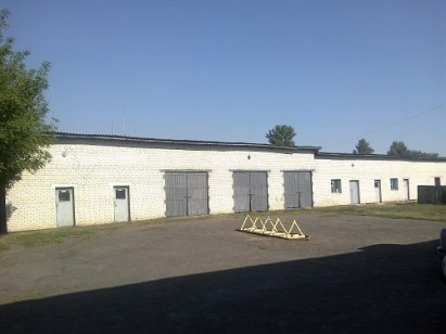 Рівненська обл., Дубенський р-н., смт. Демидівка, вул. Миру, 28. Оренда – складські приміщення 1 поверху площею 128 м. кв. (В)