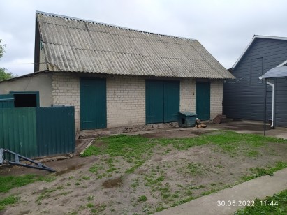 Рівненська обл., Вараський р-н., с. Довговоля, вул. Грушевського, 9/2а. Оренда – нежитлові приміщення площею 33,4 кв.м. (В)