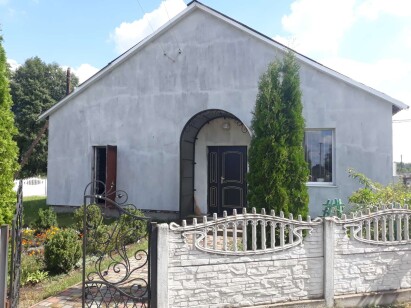 Рівненська обл., Рівненський р-н, с. Річиця, вул. Центральна, 5. Оренда – приміщення 1-го поверху площею 19,30 м.кв. (В)