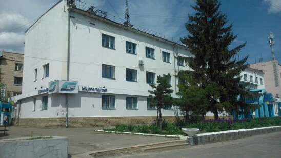 Сумська область, м. Конотоп, просп. Миру, 4. Оренда – офісне приміщення на 2-му поверсі площею 16,8 кв.м. (В)