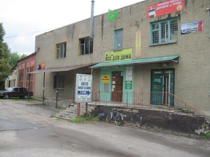 Чернігівська обл., м. Городня, вул. 1 Травня, 48;    Оренда – приміщення 2-го поверху площею 143,4 кв.м.(В)