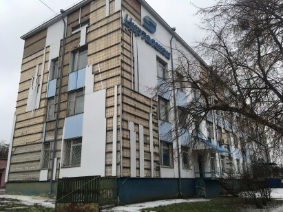 Київська обл., м. Сквира, вул. Героїв Небесної Сотні (вул. Ювілейна), 17, літ. «А-3-5», оренда – приміщення 1-го поверху, площею 151,90 м. кв. (В) 