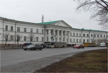 м. Полтава, вул. Соборності, буд. 33. Оренда – підвальні приміщення площею 303,5 кв.м.