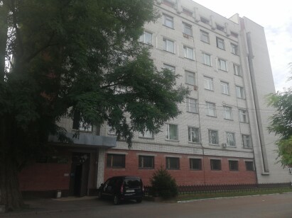 м. Чернігів, вул. Ринкова, 20;  Оренда – приміщення 6-го поверху площею 25,10 кв.м. (В)