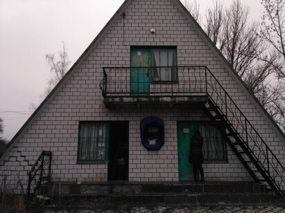 Полтавська обл., с. Кияшки, вул. Набережна, 2в. Оренда – Комплекс будівель та споруд бази відпочинку.