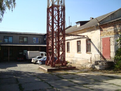 Одеська обл., Одеський р-н, смт. Доброслав, вул. Київська, 38. Оренда – приміщення 2-го поверху площею 12,90 кв.м (В)