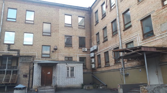 м. Київ, вул. Василя Макуха (Шевченківський р-н), 5Оренда – приміщення цокольного поверху будівлі, площею 375,80 м. кв. (В)