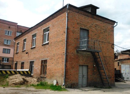 Сумська обл., м. Ромни, вул. Соборна, 17. Оренда – будівля