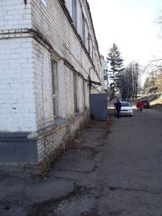 Харківська обл., Ізюмський р-н, смт. Донець, вул. Центральна, 42. Оренда – приміщення 2-го поверху площею 171,5 кв.м. (В)