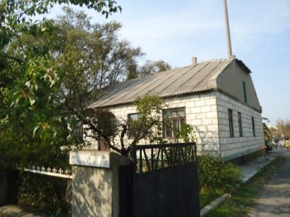 Одеська обл., Болградський р-н., м. Арциз, вул. Пушкіна, буд. 73. Оренда – приміщення нежитлових будівель площею 291,50 кв.м. (В)