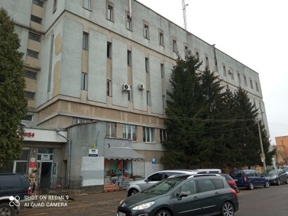 Рівненська обл., м. Рівне, вул. Міцкевича, 2. Оренда – приміщення 2-го  поверху загальною площею 735,90 кв.м. (В)