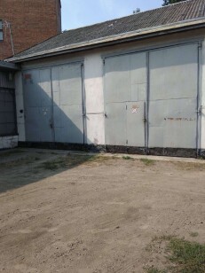 Харківська обл., м. Красноград, вул. Соборна, 56. Оренда – окремі приміщення (2 гаражі) площею 61,9 кв.м. (В)