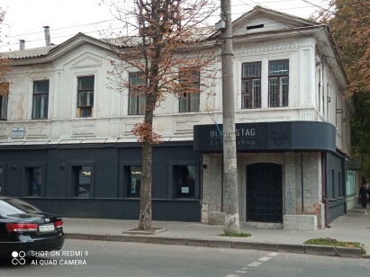 Сумська обл., м. Суми, вул. Петропавлівська, буд. 65. Оренда – офісні приміщення 2-го поверху площею 47,30 кв. м. (П)