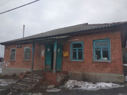 Харківська обл., Чугуївський р-н, с. Борова вул. Сергієнка, 2-А. Оренда – приміщення 1-но поверхової будівлі площею 41,2 кв.м. (В)