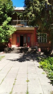 Сумська обл., Охтирський р-н, с. Жигайлівка, вул. Миру, буд. 15 ;  Оренда – нежитлове приміщення площею 16,40 кв. м. (В)